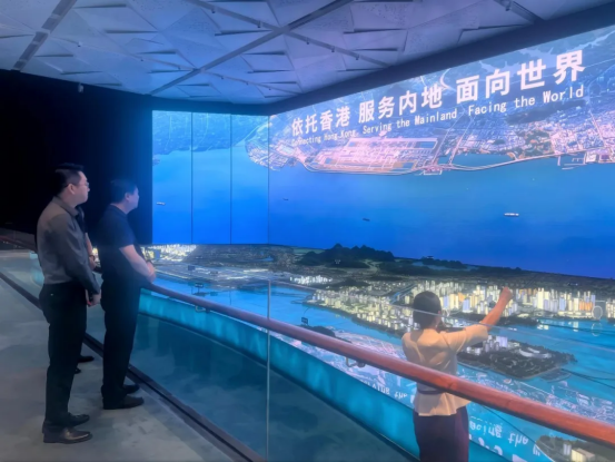 Shenzhen Cell Valley Team Visits Qianhai Shenzhen-Hong Kong Youth Dream Factory for Exchange