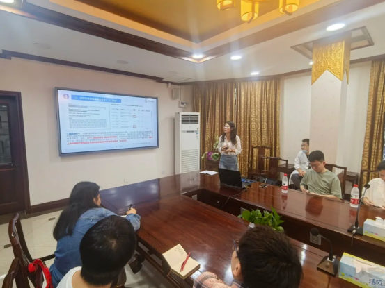 Chairman Professor Shi Yuanyuan Visits Shanghai Pulmonary Hospital to Explore the Prospects of Cell Therapy